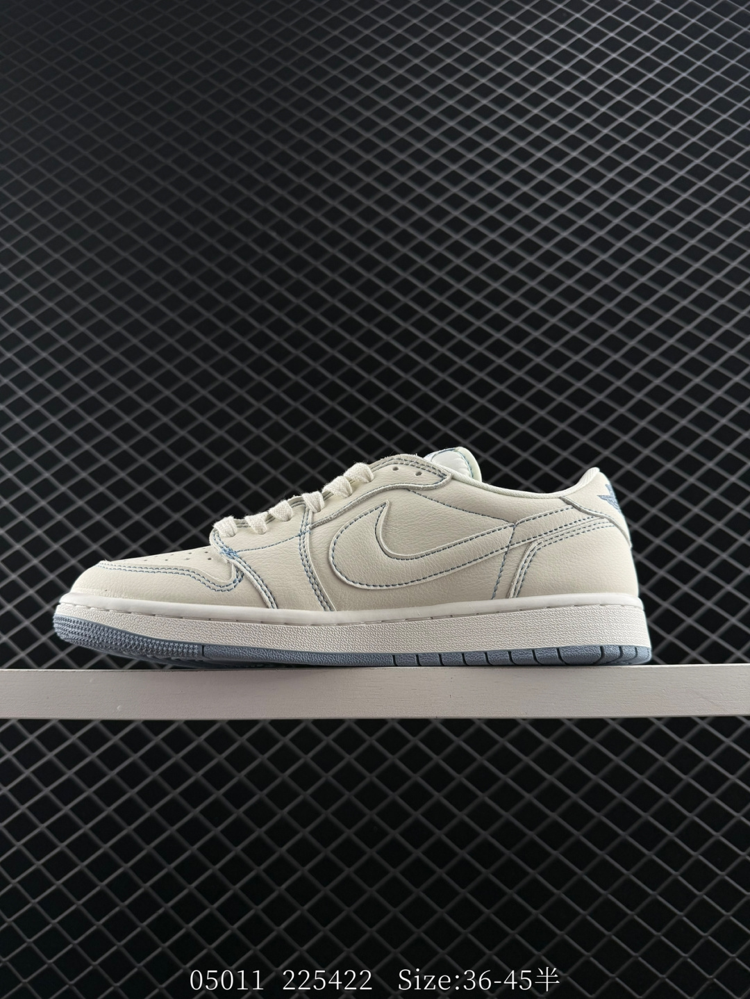 Travis Scott x Air Jordan 1 ” Reverse Mocha “